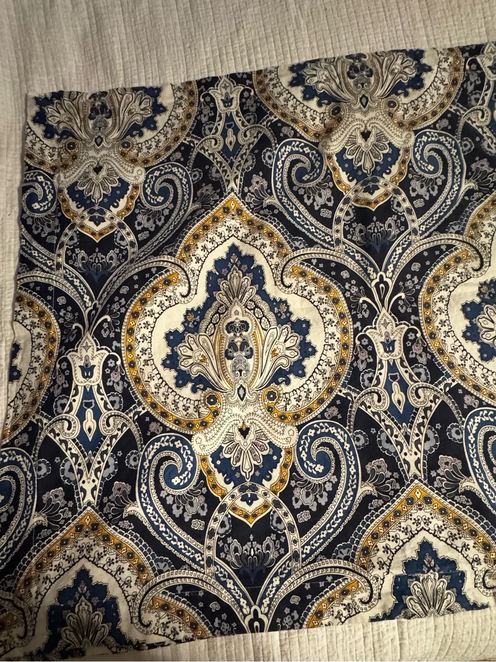 2 Lauren Ralph Lauren Standard Pillow Shams Blue White Yellow Paisley Medallion